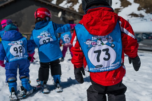 jardin nieve guarderia esqui formigal